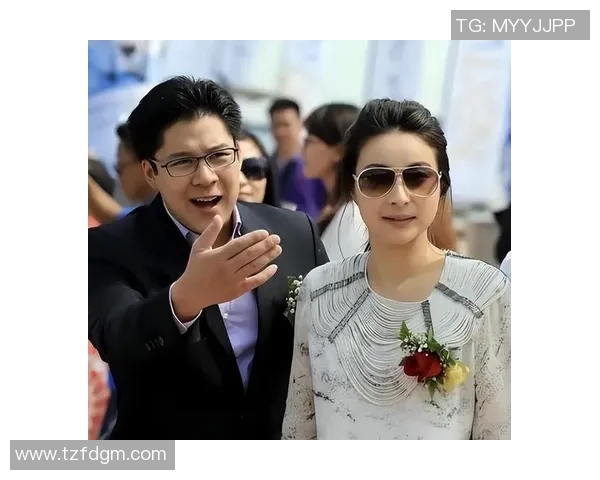 霍启刚家族背景揭秘与足球明星成就的深度分析