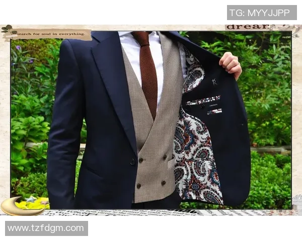 荷兰街头花式足球明星展现独特技艺引领潮流风尚 荷兰街头花式足球明星展现独特技艺引领潮流风尚