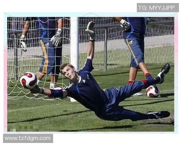 足球明星感人瞬间照片集锦展现他们背后的故事与情感 足球明星感人瞬间照片集锦展现他们背后的故事与情感